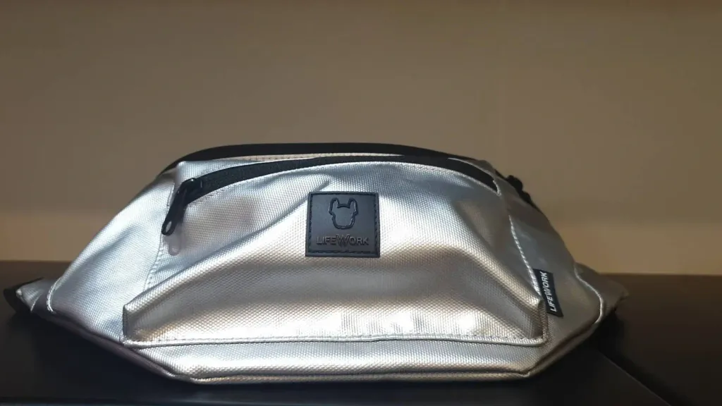 JuzBeauty_JuzBeautyMalaysia_JuzPretty_Authentic_Kbeauty_Malaysia_Skin_Care_Cosmetics_K-Beauty_Health_Care_korean_streetwear_US_Luxury_LIFEWORK New Square Wappen Hip Sack LW265BG940 胸包4