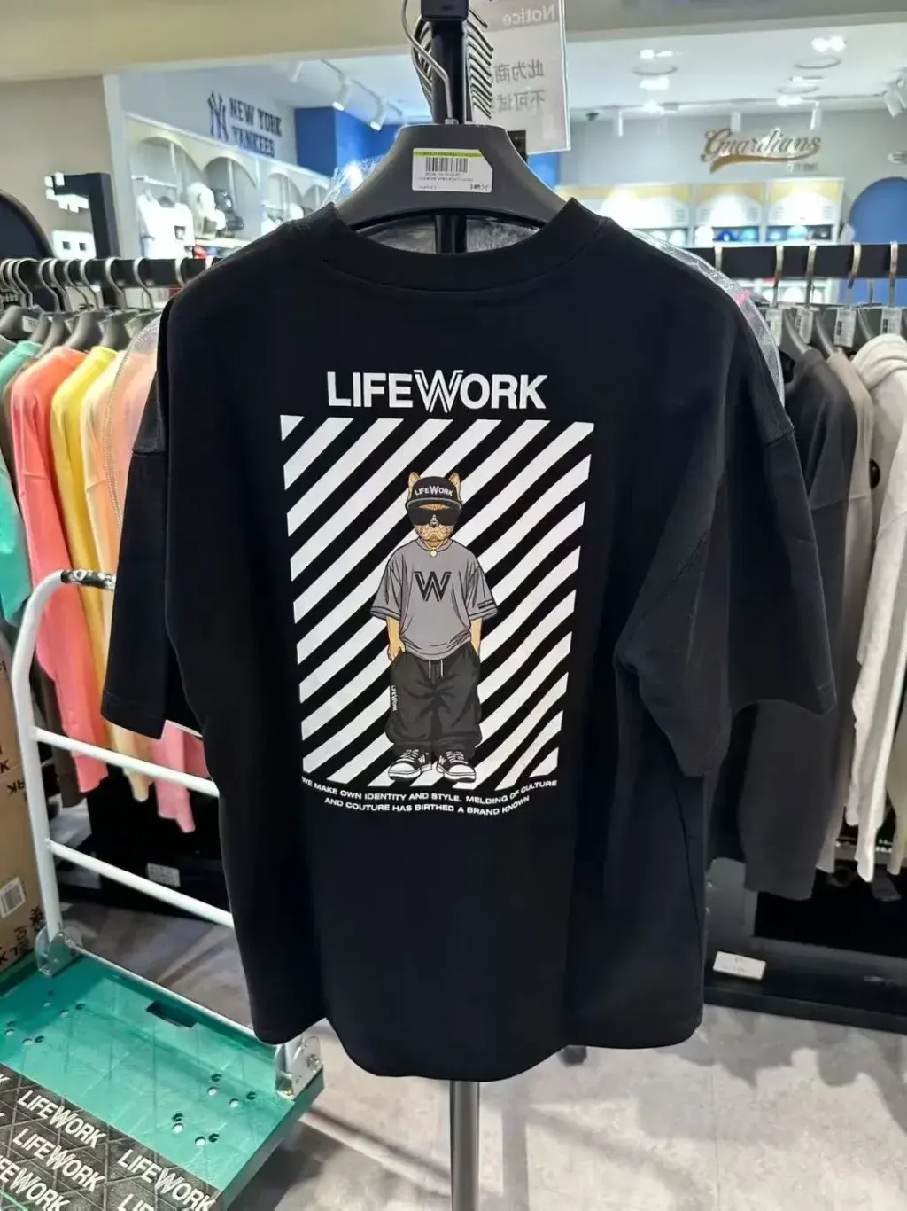 JuzBeauty_JuzBeautyMalaysia_JuzPretty_Authentic_Kbeauty_Malaysia_Skin_Care_Cosmetics_K-Beauty_Health_Care_korean_streetwear_US_Luxury_LIFEWORK Unisex Snap Hipdog Striped Short Sleeve T-Shirt Tee LW252TS422 上衣3