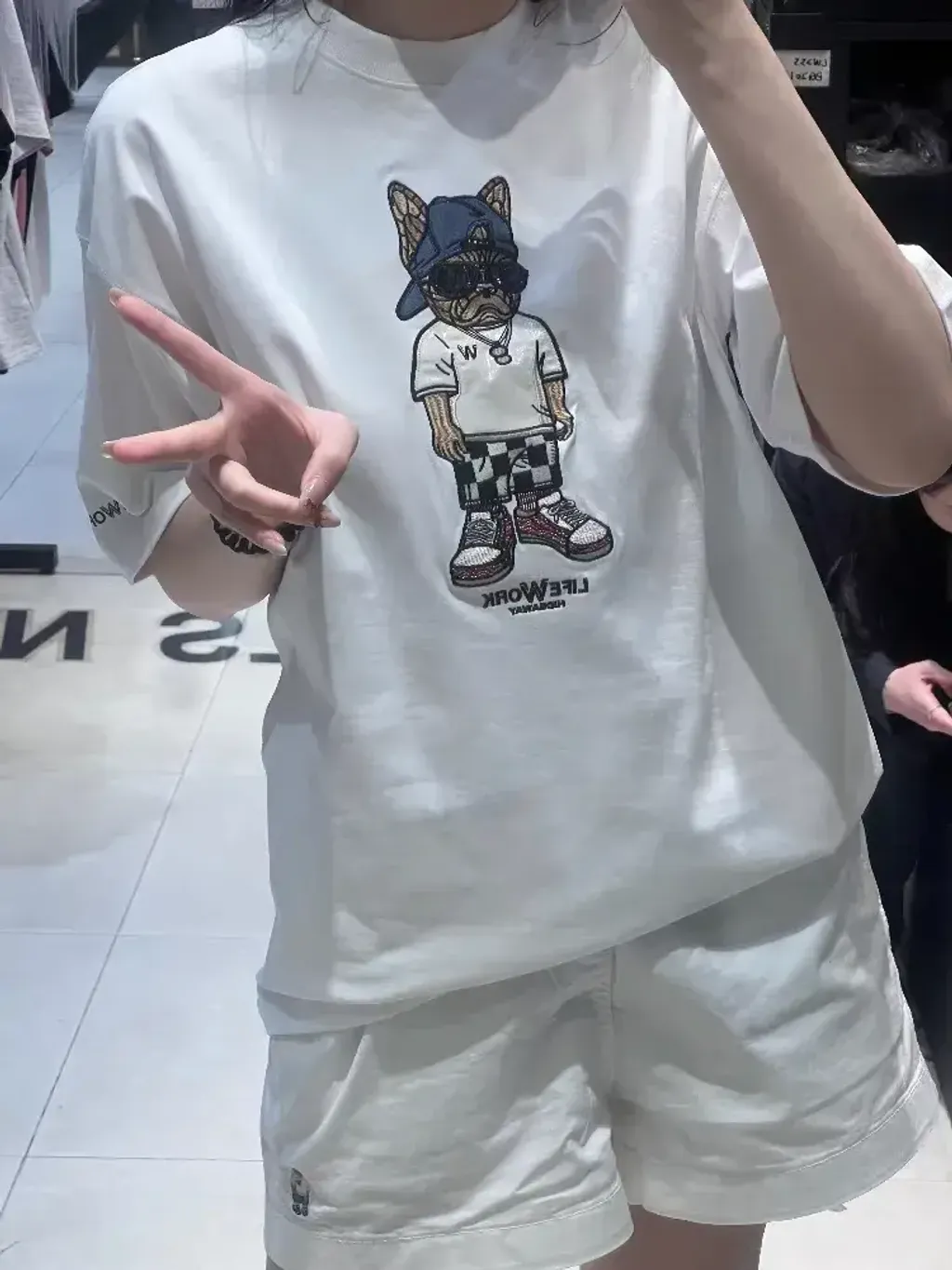 JuzBeauty_JuzBeautyMalaysia_JuzPretty_Authentic_Kbeauty_Malaysia_Skin_Care_Cosmetics_K-Beauty_Health_Care_korean_streetwear_US_Luxury_LIFEWORK Unisex Snap Hipdog Short Sleeve T-Shirt Tee LW252TS106 上衣6