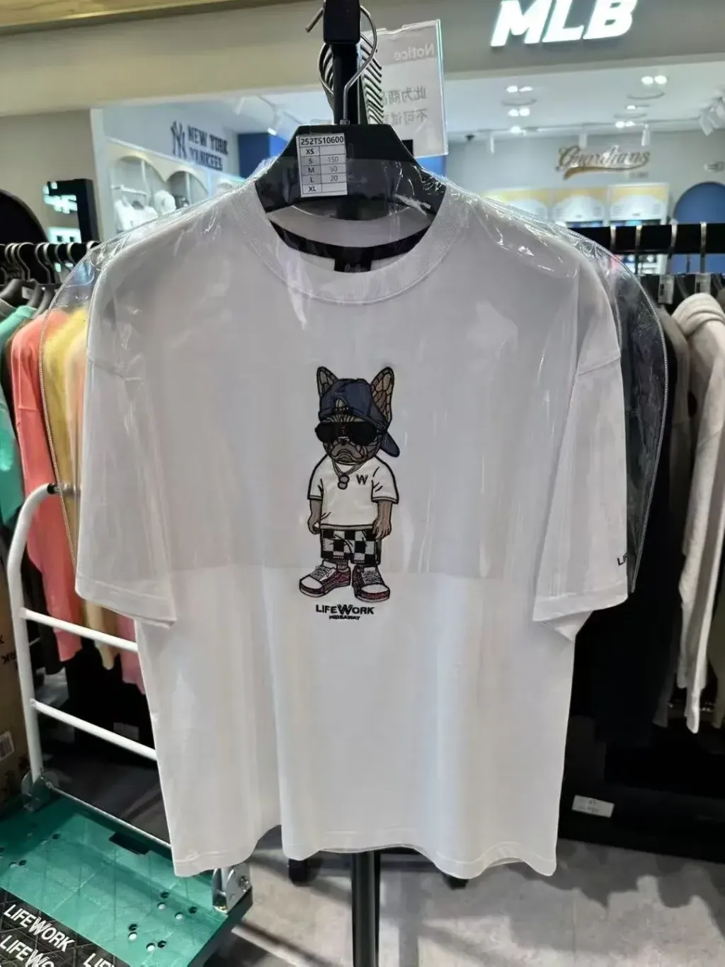 JuzBeauty_JuzBeautyMalaysia_JuzPretty_Authentic_Kbeauty_Malaysia_Skin_Care_Cosmetics_K-Beauty_Health_Care_korean_streetwear_US_Luxury_LIFEWORK Unisex Snap Hipdog Short Sleeve T-Shirt Tee LW252TS106 上衣9
