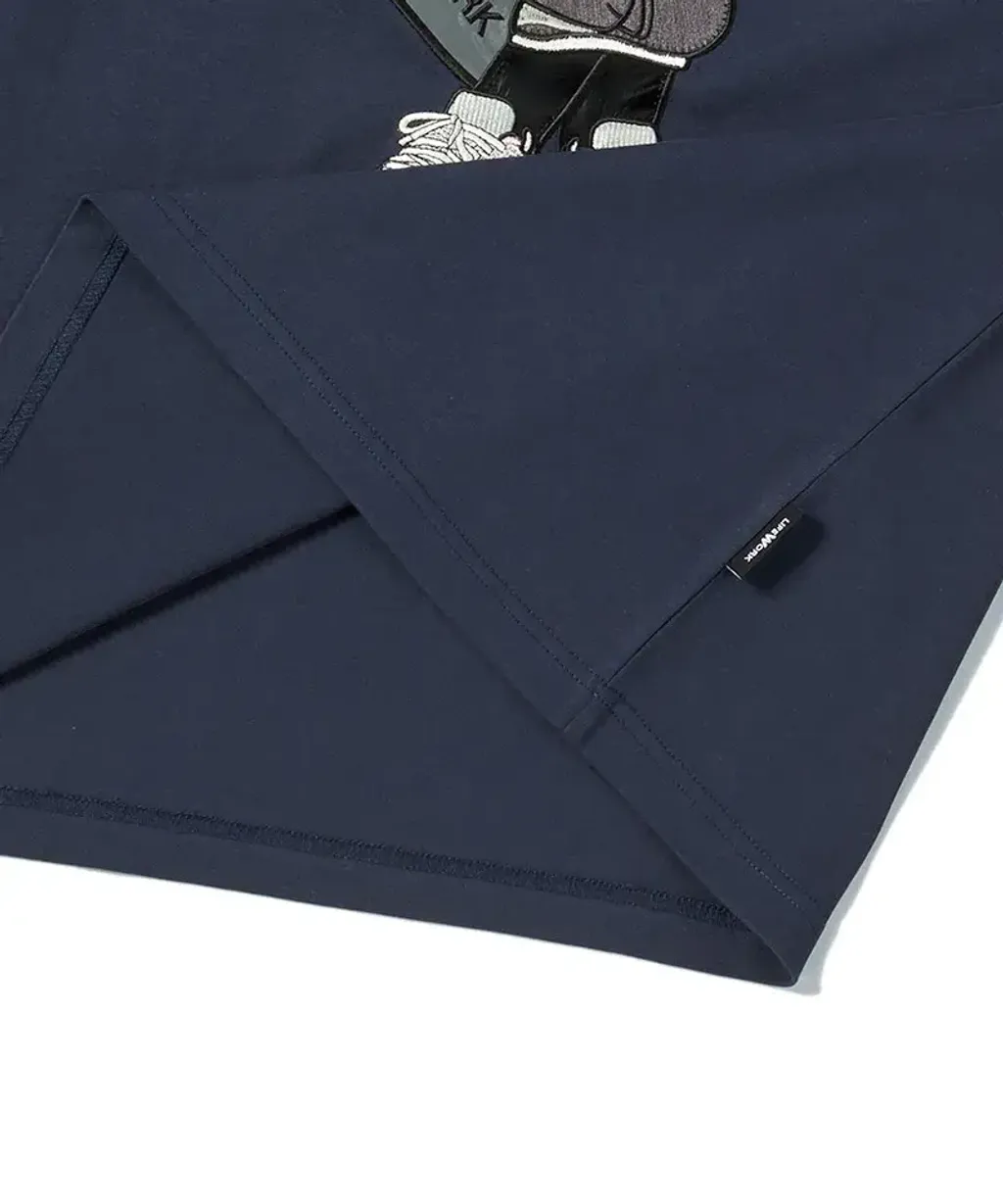 JuzBeauty_JuzBeautyMalaysia_JuzPretty_Authentic_Kbeauty_Malaysia_Skin_Care_Cosmetics_K-Beauty_Health_Care_korean_streetwear_US_Luxury_LIFEWORK Duffle Bag Hip Dog Applique Short Sleeve T-Shirt Tee LW252TS428 上衣8