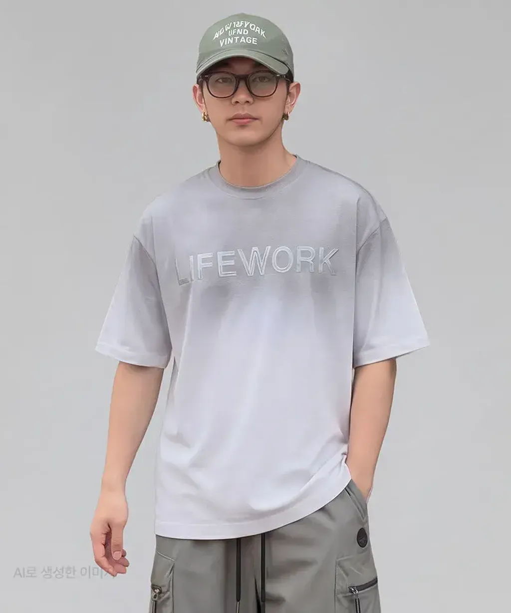 JuzBeauty_JuzBeautyMalaysia_JuzPretty_Authentic_Kbeauty_Malaysia_Skin_Care_Cosmetics_K-Beauty_Health_Care_korean_streetwear_US_Luxury_LIFEWORK Vintage Tape Graphic Short Sleeve T-Shirt Tee LW262TS426 上衣1