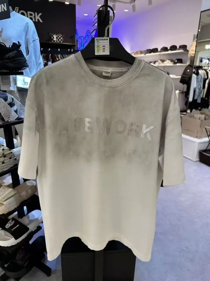 JuzBeauty_JuzBeautyMalaysia_JuzPretty_Authentic_Kbeauty_Malaysia_Skin_Care_Cosmetics_K-Beauty_Health_Care_korean_streetwear_US_Luxury_LIFEWORK Vintage Tape Graphic Short Sleeve T-Shirt Tee LW262TS426 上衣6