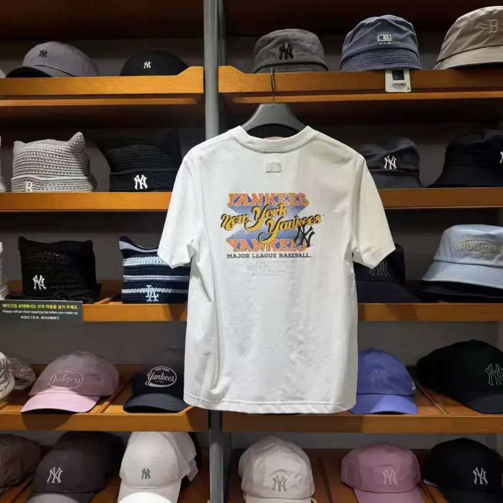 JuzBeauty_JuzBeautyMalaysia_JuzPretty_Authentic_Kbeauty_Malaysia_Skin_Care_Cosmetics_K-Beauty_Health_Care_korean_streetwear_US_Luxury_MLB Vintage Back Graphic Short-sleeve T-shirt Tee 3ATSV1663 上衣15