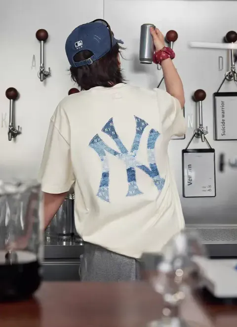 JuzBeauty_JuzBeautyMalaysia_JuzPretty_Authentic_Kbeauty_Malaysia_Skin_Care_Cosmetics_K-Beauty_Health_Care_korean_streetwear_US_Luxury_MLB Vintage Denim-like Monogram Big Lux Oversized Short Sleeve T-Shirt Tee 3ATSM0663 上衣36