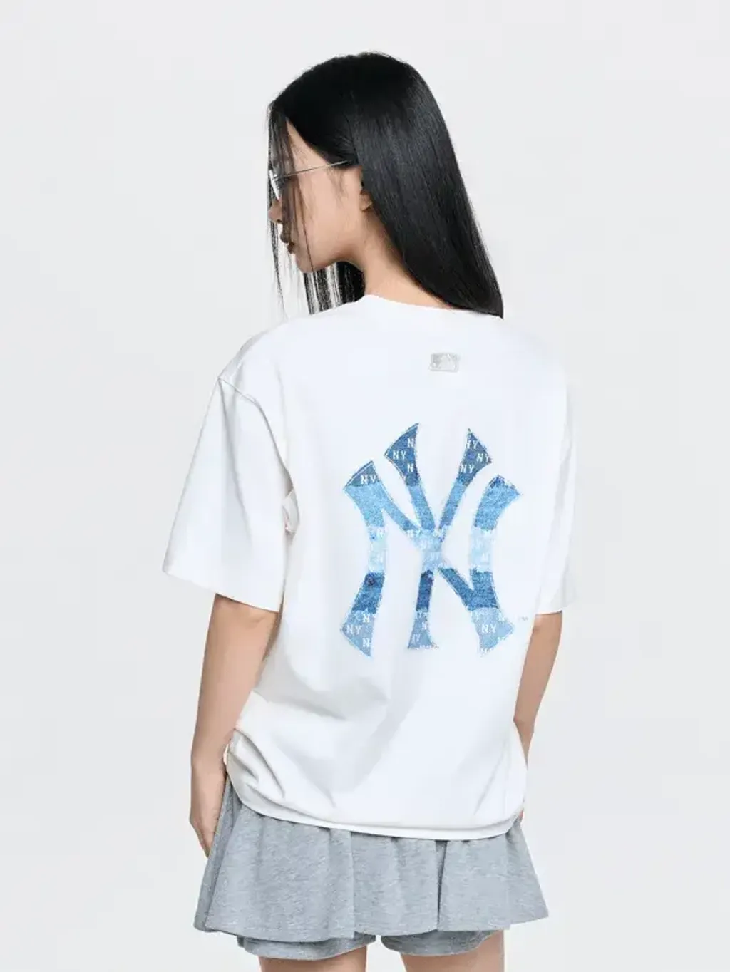 JuzBeauty_JuzBeautyMalaysia_JuzPretty_Authentic_Kbeauty_Malaysia_Skin_Care_Cosmetics_K-Beauty_Health_Care_korean_streetwear_US_Luxury_MLB Vintage Denim-like Monogram Big Lux Oversized Short Sleeve T-Shirt Tee 3ATSM0663 上衣19