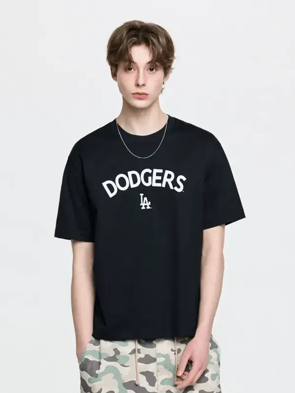 JuzBeauty_JuzBeautyMalaysia_JuzPretty_Authentic_Kbeauty_Malaysia_Skin_Care_Cosmetics_K-Beauty_Health_Care_korean_streetwear_US_Luxury_MLB New York Yankees with Lettering Logo Detail Semi-oversized Short-sleeve T-shirt Tee 3ATSB8363 上衣16