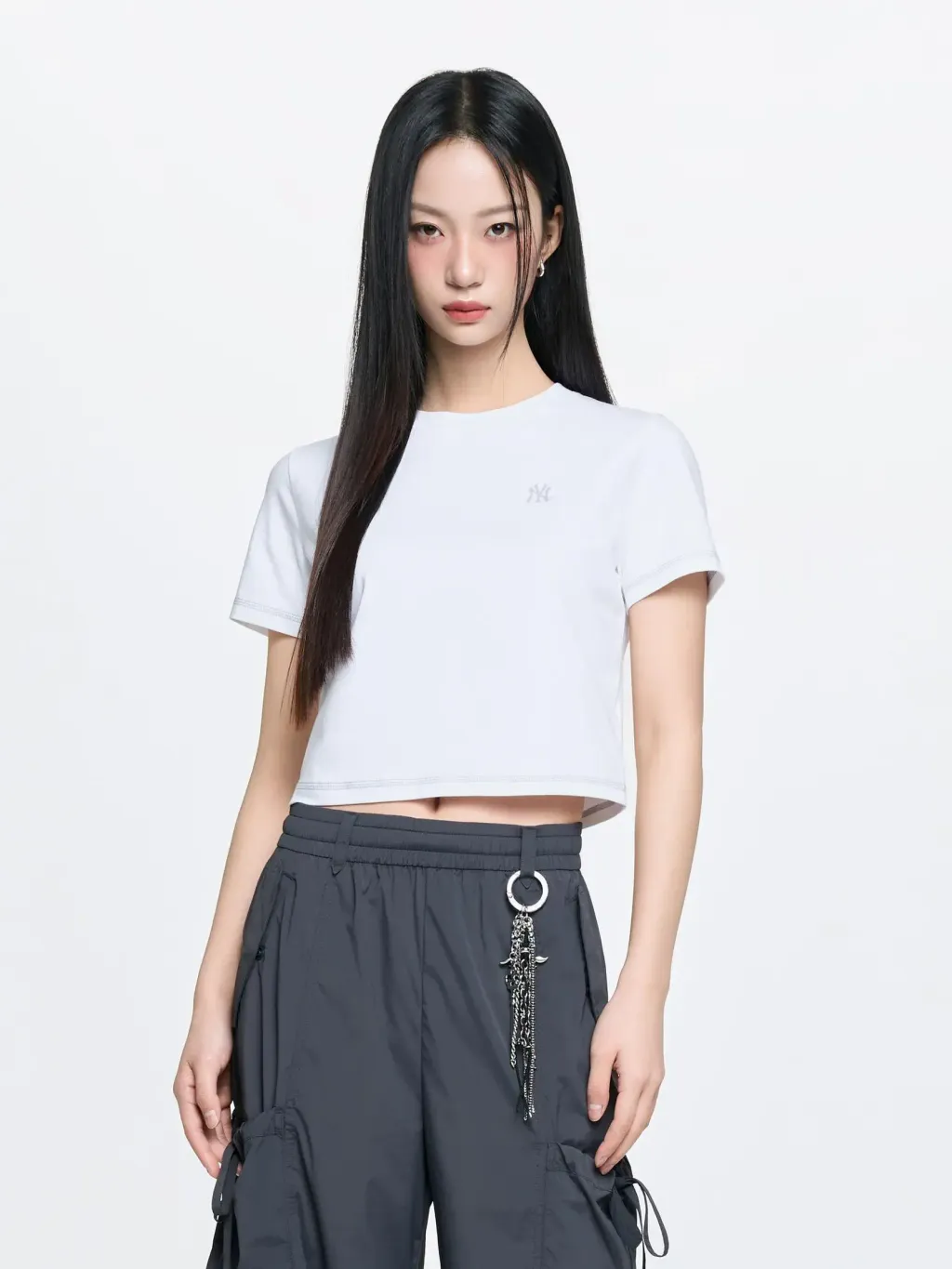 JuzBeauty_JuzBeautyMalaysia_JuzPretty_Authentic_Kbeauty_Malaysia_Skin_Care_Cosmetics_K-Beauty_Health_Care_korean_streetwear_US_Luxury_MLB Women's Basic Small Logo Slim Cropped Short Sleeve T-shirt Tee 3FTSB5163 女款上衣7