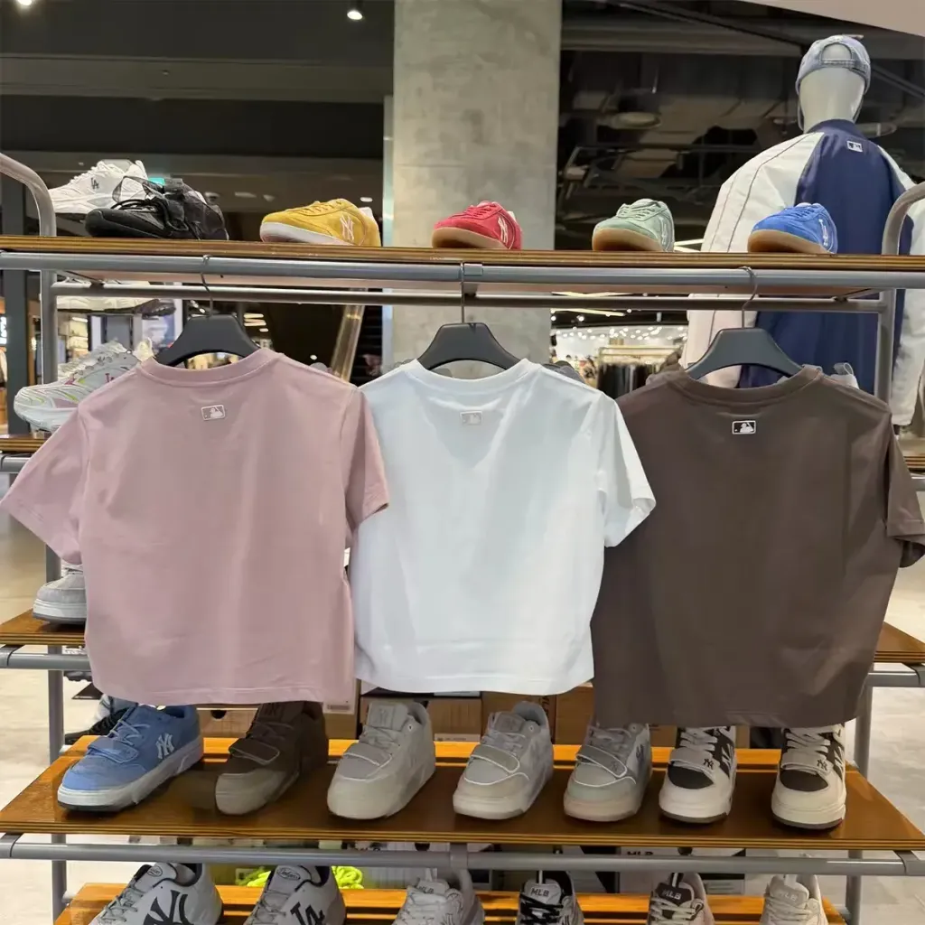 JuzBeauty_JuzBeautyMalaysia_JuzPretty_Authentic_Kbeauty_Malaysia_Skin_Care_Cosmetics_K-Beauty_Health_Care_korean_streetwear_US_Luxury_MLB Women's Sheriff Logo Point Comfortable Crop Short Sleeve T-shirt Tee 3FTSB8463 女款上衣21