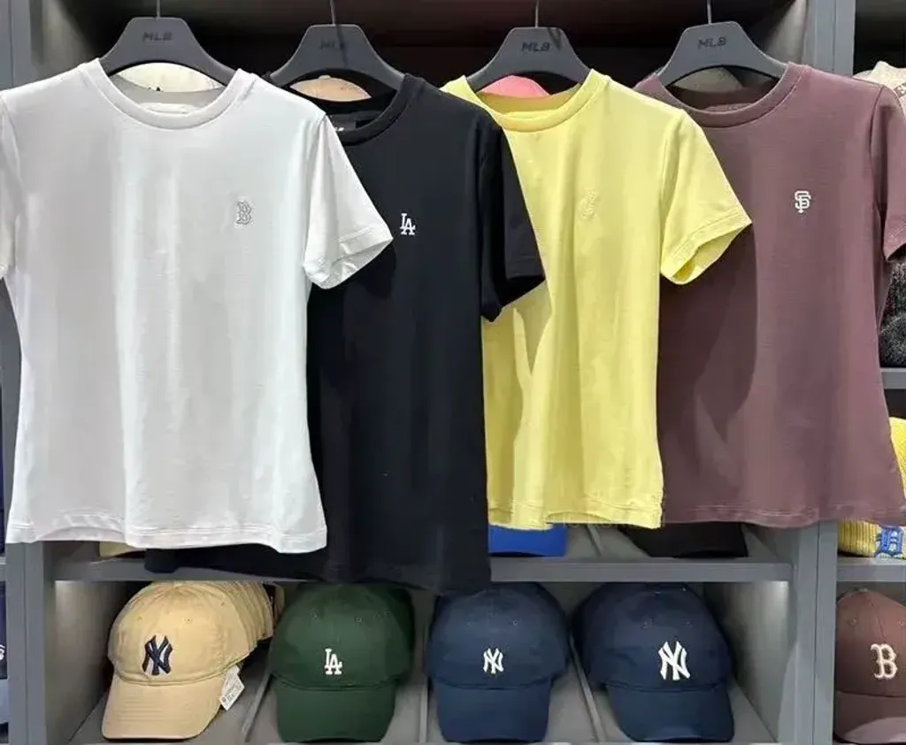 JuzBeauty_JuzBeautyMalaysia_JuzPretty_Authentic_Kbeauty_Malaysia_Skin_Care_Cosmetics_K-Beauty_Health_Care_korean_streetwear_US_Luxury_MLB Women's Basic Slim Fit Cleveland Guardians Short Sleeve T-shirt Tee 3FTSB5063 女款上衣20