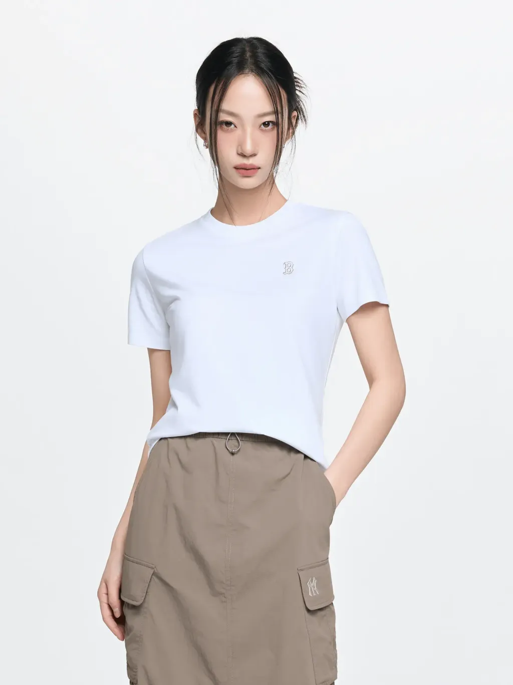 JuzBeauty_JuzBeautyMalaysia_JuzPretty_Authentic_Kbeauty_Malaysia_Skin_Care_Cosmetics_K-Beauty_Health_Care_korean_streetwear_US_Luxury_MLB Women's Basic Slim Fit Cleveland Guardians Short Sleeve T-shirt Tee 3FTSB5063 女款上衣33