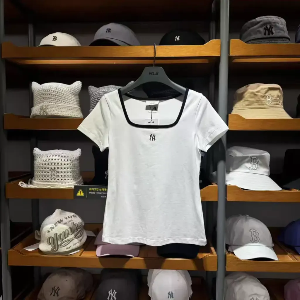 JuzBeauty_JuzBeautyMalaysia_JuzPretty_Authentic_Kbeauty_Malaysia_Skin_Care_Cosmetics_K-Beauty_Health_Care_korean_streetwear_US_Luxury_MLB Women's Basic Square Neck Slim Fit Short Sleeve T-shirt Tee 3FTSB7363 女款上衣22