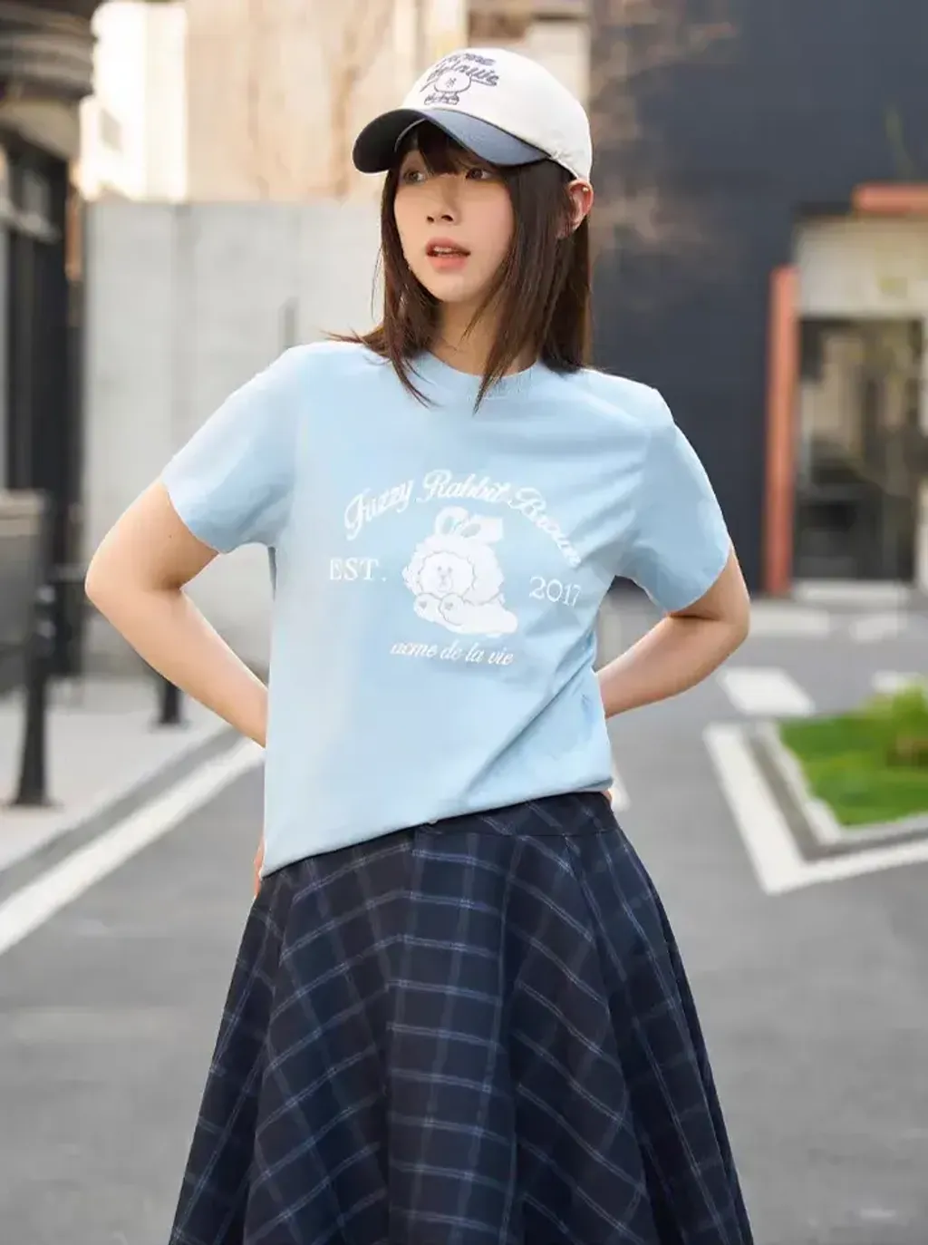 JuzBeauty_JuzBeautyMalaysia_JuzPretty_Authentic_Kbeauty_Malaysia_Skin_Care_Cosmetics_K-Beauty_Health_Care_korean_streetwear_US_Luxury_ADLV x LINE FRIENDS Woman Brown Line Friends Short Sleeve T-shirt Tee 女款上衣16
