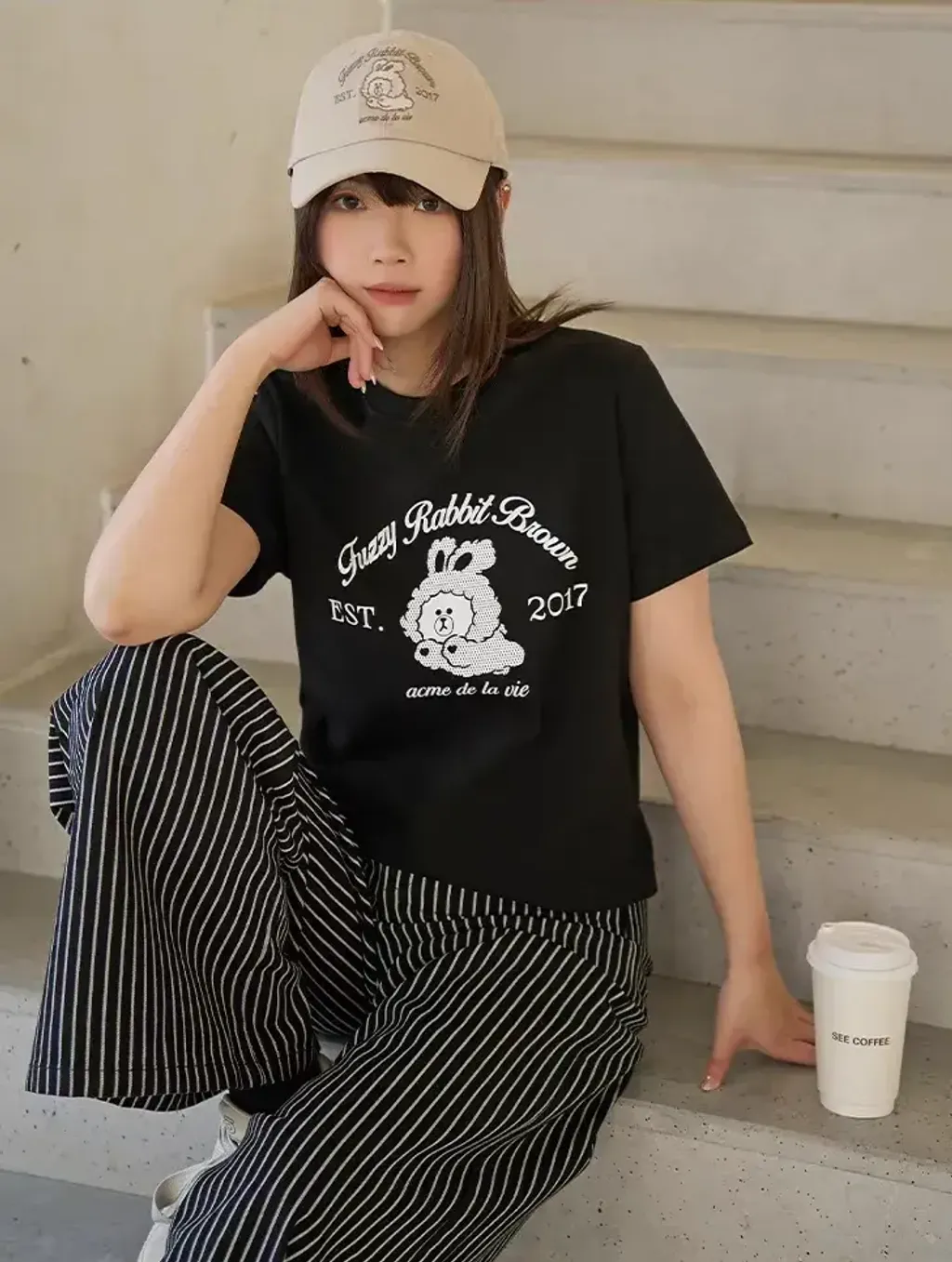 JuzBeauty_JuzBeautyMalaysia_JuzPretty_Authentic_Kbeauty_Malaysia_Skin_Care_Cosmetics_K-Beauty_Health_Care_korean_streetwear_US_Luxury_ADLV x LINE FRIENDS Woman Brown Line Friends Short Sleeve T-shirt Tee 女款上衣21