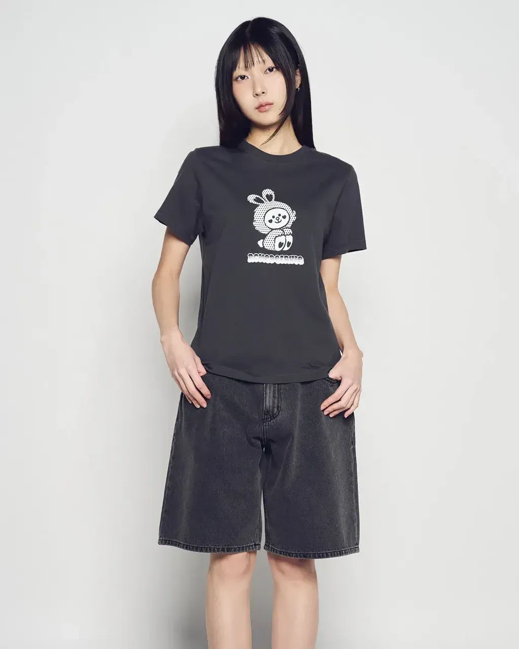 JuzBeauty_JuzBeautyMalaysia_JuzPretty_Authentic_Kbeauty_Malaysia_Skin_Care_Cosmetics_K-Beauty_Health_Care_korean_streetwear_US_Luxury_ADLV x LINE FRIENDS Woman Cony Line Friends Short Sleeve T-shirt Tee 女款上衣10