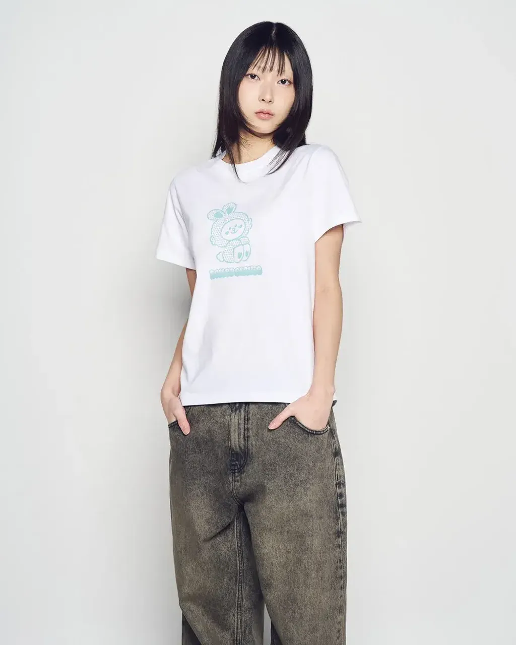 JuzBeauty_JuzBeautyMalaysia_JuzPretty_Authentic_Kbeauty_Malaysia_Skin_Care_Cosmetics_K-Beauty_Health_Care_korean_streetwear_US_Luxury_ADLV x LINE FRIENDS Woman Cony Line Friends Short Sleeve T-shirt Tee 女款上衣9