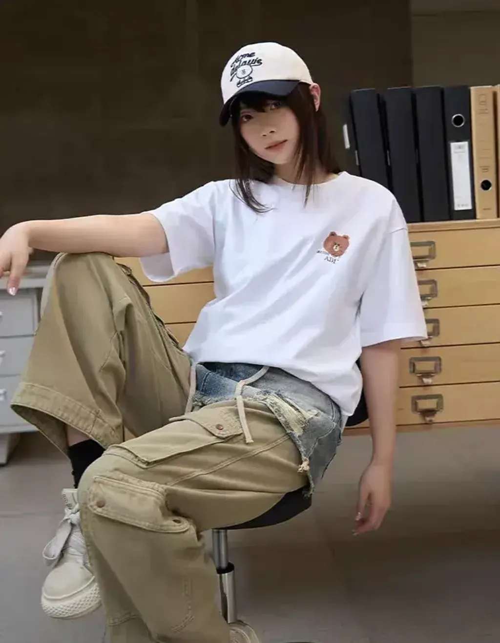 JuzBeauty_JuzBeautyMalaysia_JuzPretty_Authentic_Kbeauty_Malaysia_Skin_Care_Cosmetics_K-Beauty_Health_Care_korean_streetwear_US_Luxury_ADLV x LINE FRIENDS Basic Logo With Line Friends Short Sleeve T-shirt Tee 上衣2