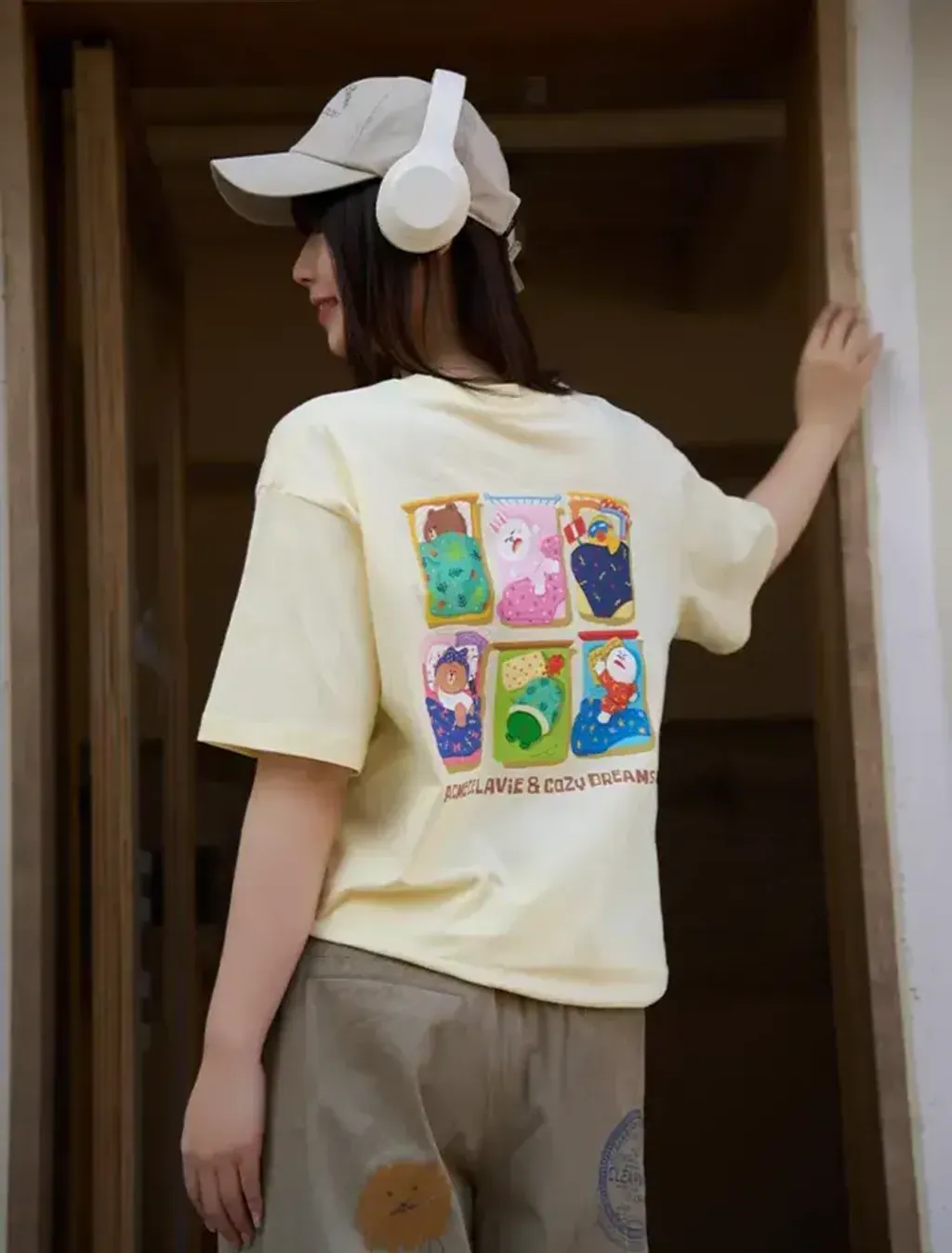 JuzBeauty_JuzBeautyMalaysia_JuzPretty_Authentic_Kbeauty_Malaysia_Skin_Care_Cosmetics_K-Beauty_Health_Care_korean_streetwear_US_Luxury_ADLV x LINE FRIENDS Sleeping Line Friends Short Sleeve T-shirt Tee 上衣13