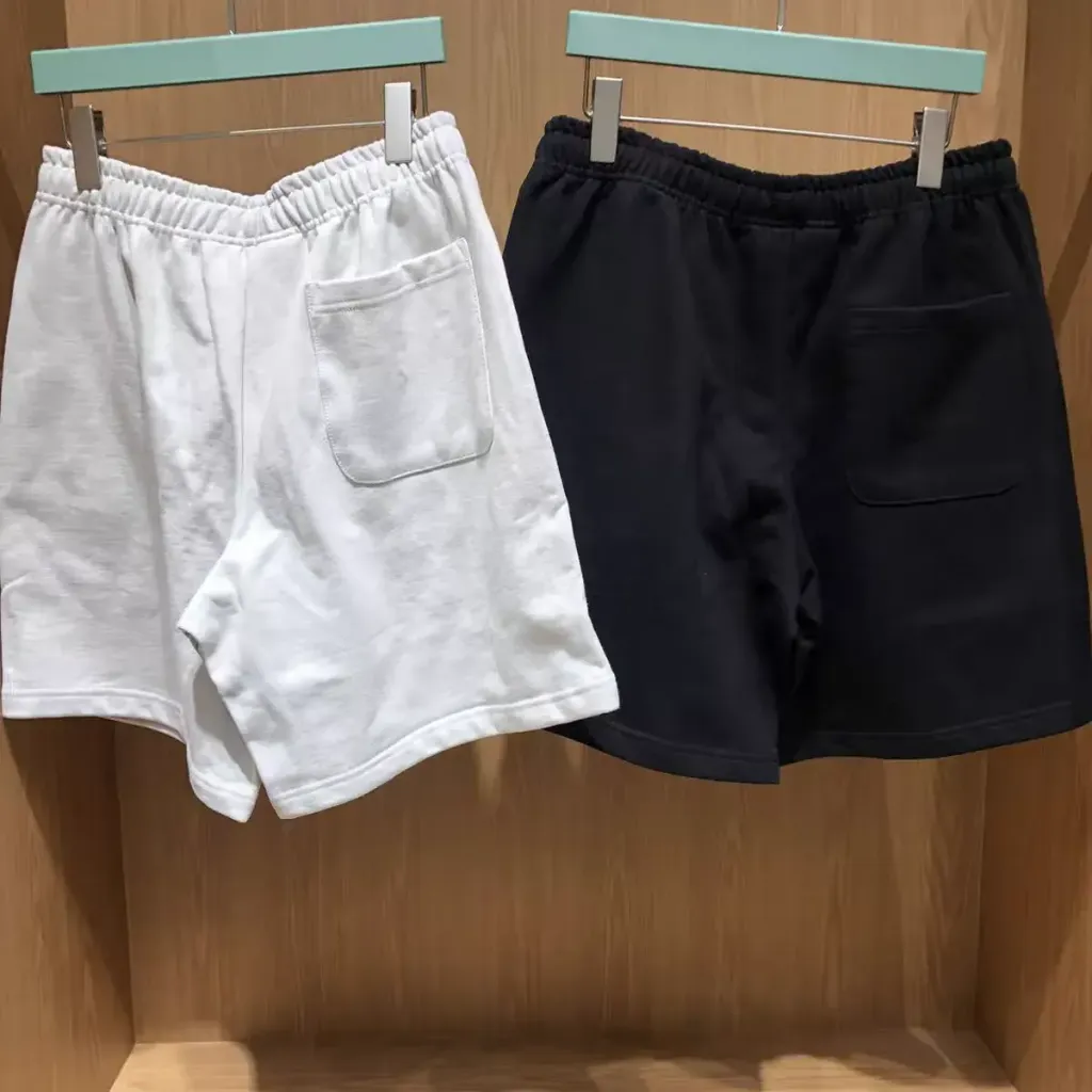 JuzBeauty_JuzBeautyMalaysia_JuzPretty_Authentic_Kbeauty_Malaysia_Skin_Care_Cosmetics_K-Beauty_Health_Care_korean_streetwear_US_Luxury_ADLV x LINE FRIENDS Bear Doll Hug Brown Line Friends Short Pants 短裤10