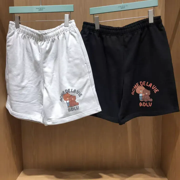 JuzBeauty_JuzBeautyMalaysia_JuzPretty_Authentic_Kbeauty_Malaysia_Skin_Care_Cosmetics_K-Beauty_Health_Care_korean_streetwear_US_Luxury_ADLV x LINE FRIENDS Bear Doll Hug Brown Line Friends Short Pants 短裤1