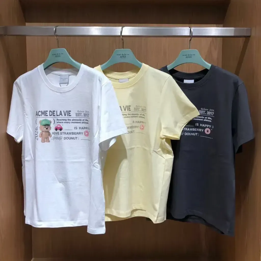 JuzBeauty_JuzBeautyMalaysia_JuzPretty_Authentic_Kbeauty_Malaysia_Skin_Care_Cosmetics_K-Beauty_Health_Care_korean_streetwear_US_Luxury_ADLV Woman Typing Profile Short Sleeve T-Shirt Tee 上衣9