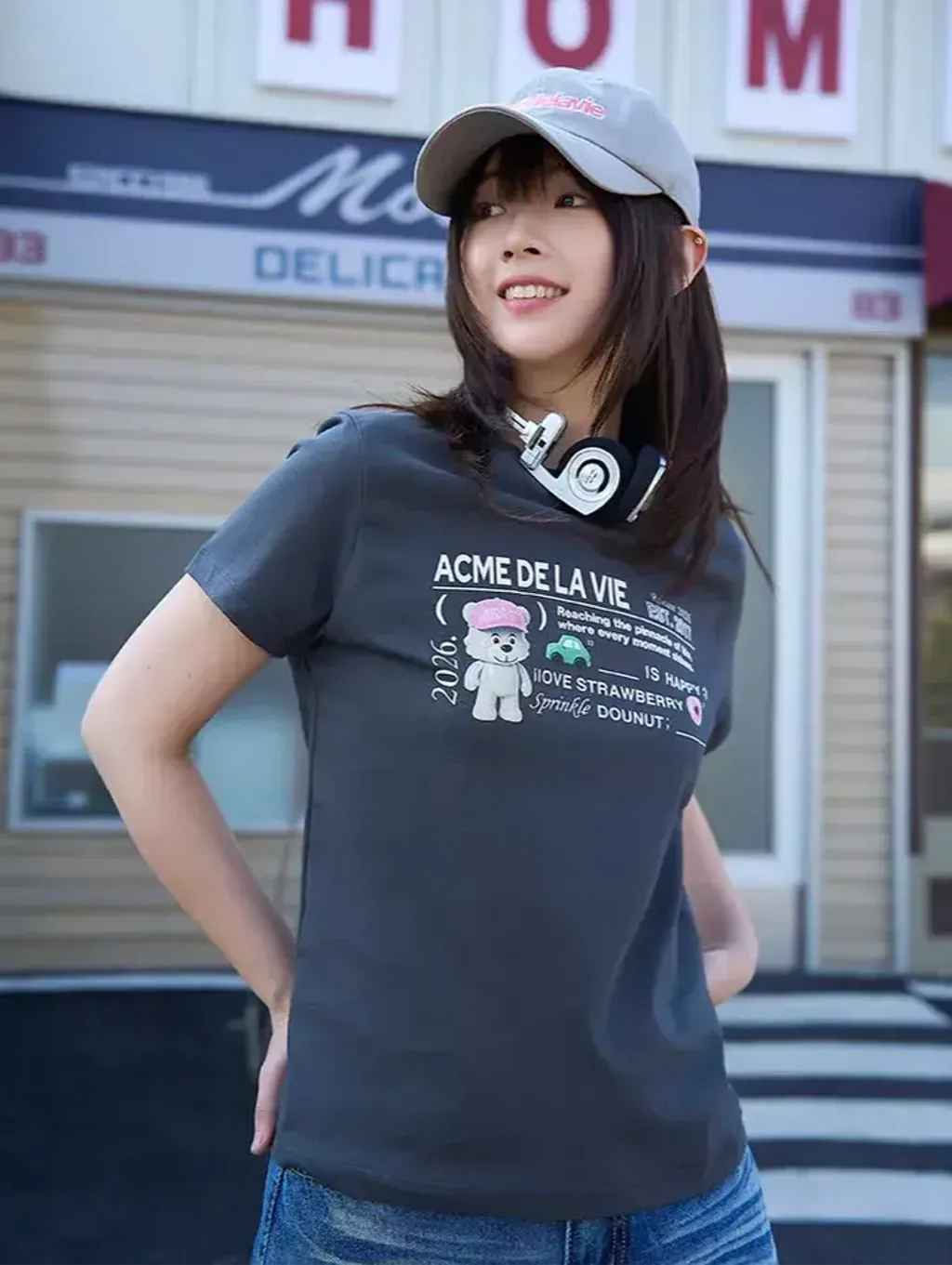 JuzBeauty_JuzBeautyMalaysia_JuzPretty_Authentic_Kbeauty_Malaysia_Skin_Care_Cosmetics_K-Beauty_Health_Care_korean_streetwear_US_Luxury_ADLV Woman Typing Profile Short Sleeve T-Shirt Tee 上衣13