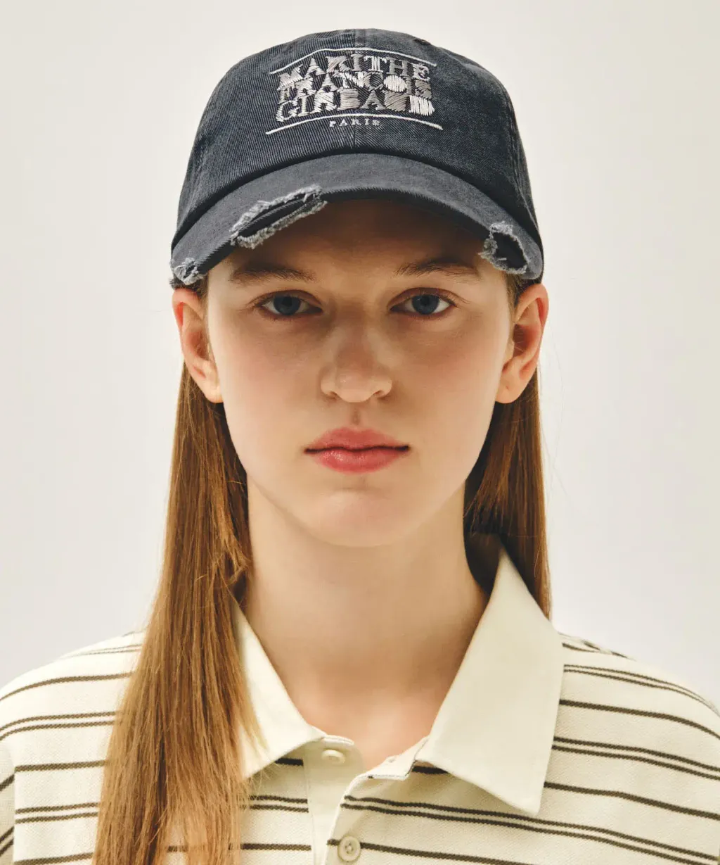 JuzBeauty_JuzBeautyMalaysia_JuzPretty_Authentic_Kbeauty_Malaysia_Skin_Care_Cosmetics_K-Beauty_Health_Care_korean_streetwear_US_Luxury_MARITHE MFG46SHG205 Drawing Classic Logo Damaged Covered Cap 帽12