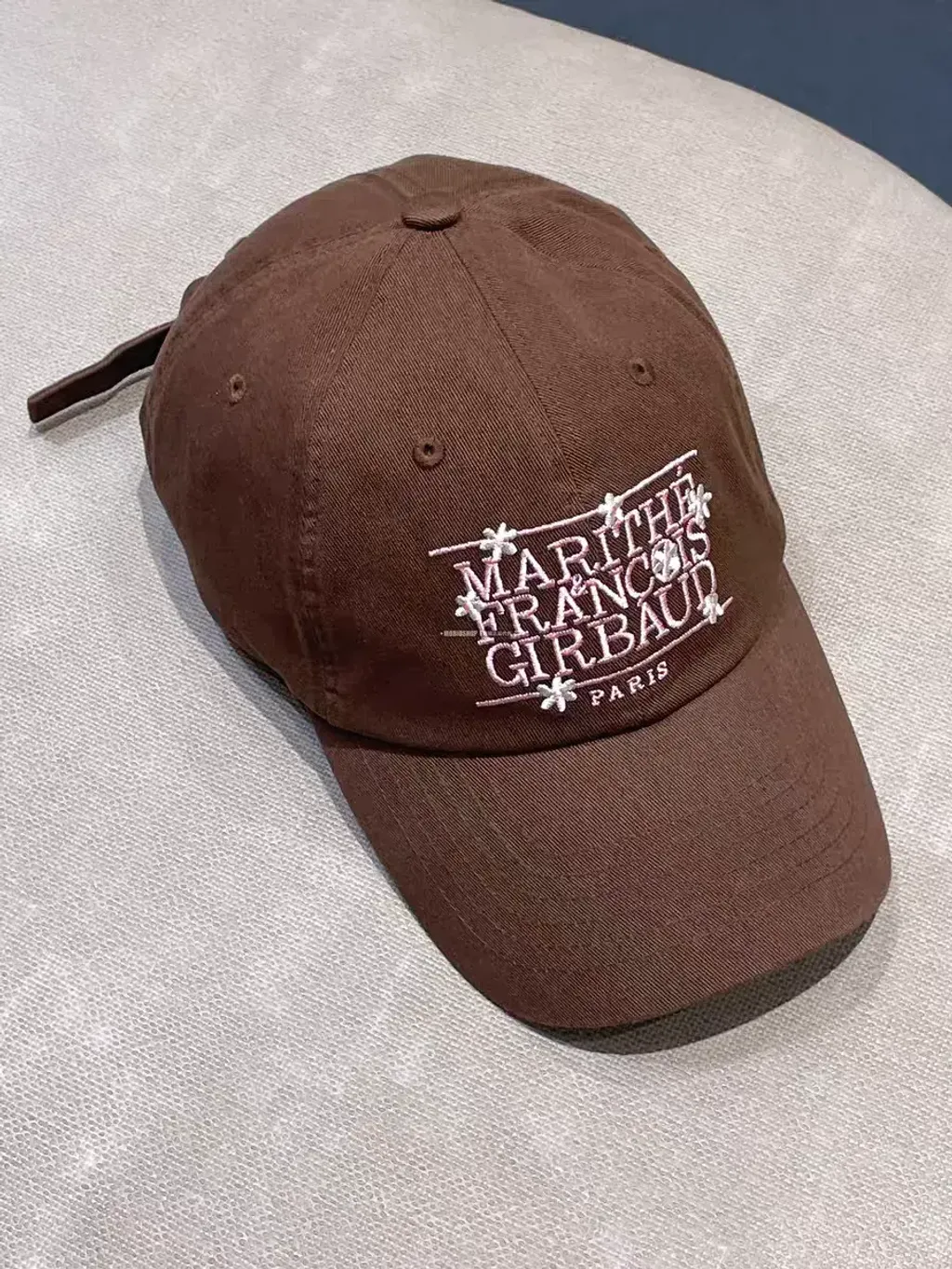 JuzBeauty_JuzBeautyMalaysia_JuzPretty_Authentic_Kbeauty_Malaysia_Skin_Care_Cosmetics_K-Beauty_Health_Care_korean_streetwear_US_Luxury_MARITHE Flower Classic Logo Cap 帽17