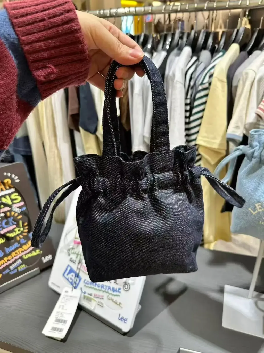 JuzBeauty_JuzBeautyMalaysia_JuzPretty_Authentic_Kbeauty_Malaysia_Skin_Care_Cosmetics_K-Beauty_Health_Care_korean_streetwear_US_Luxury_LEE LE2601BG06 Mini String Tote Bag 包9