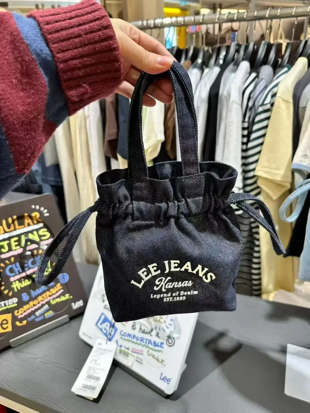 JuzBeauty_JuzBeautyMalaysia_JuzPretty_Authentic_Kbeauty_Malaysia_Skin_Care_Cosmetics_K-Beauty_Health_Care_korean_streetwear_US_Luxury_LEE LE2601BG06 Mini String Tote Bag 包10