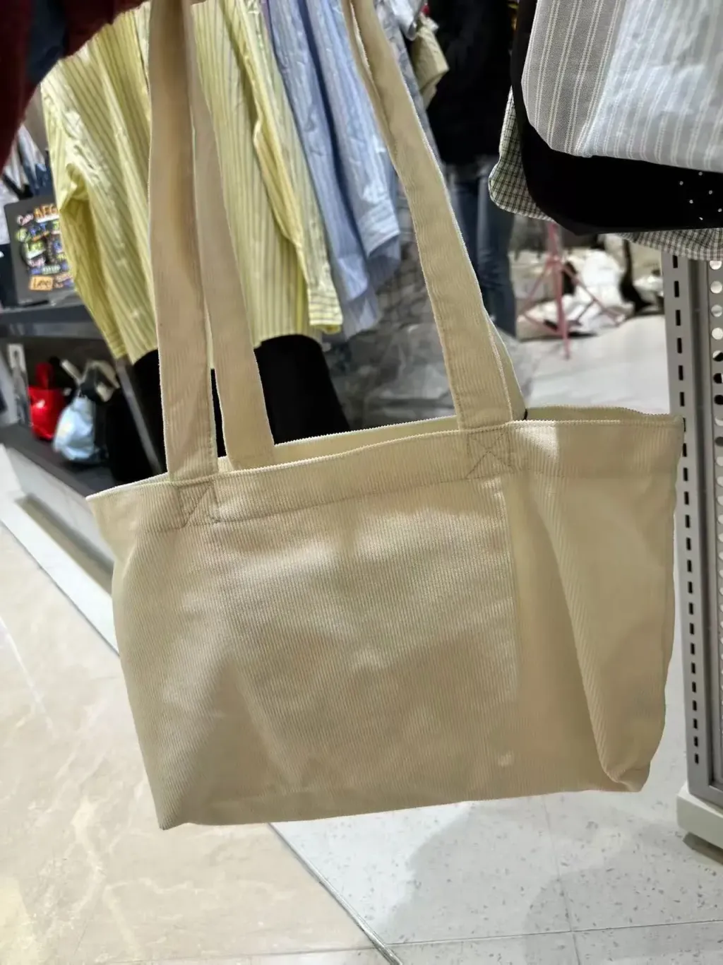 JuzBeauty_JuzBeautyMalaysia_JuzPretty_Authentic_Kbeauty_Malaysia_Skin_Care_Cosmetics_K-Beauty_Health_Care_korean_streetwear_US_Luxury_LEE LE2503BG10 Vintage Logo Corduroy Eco Bag 包8