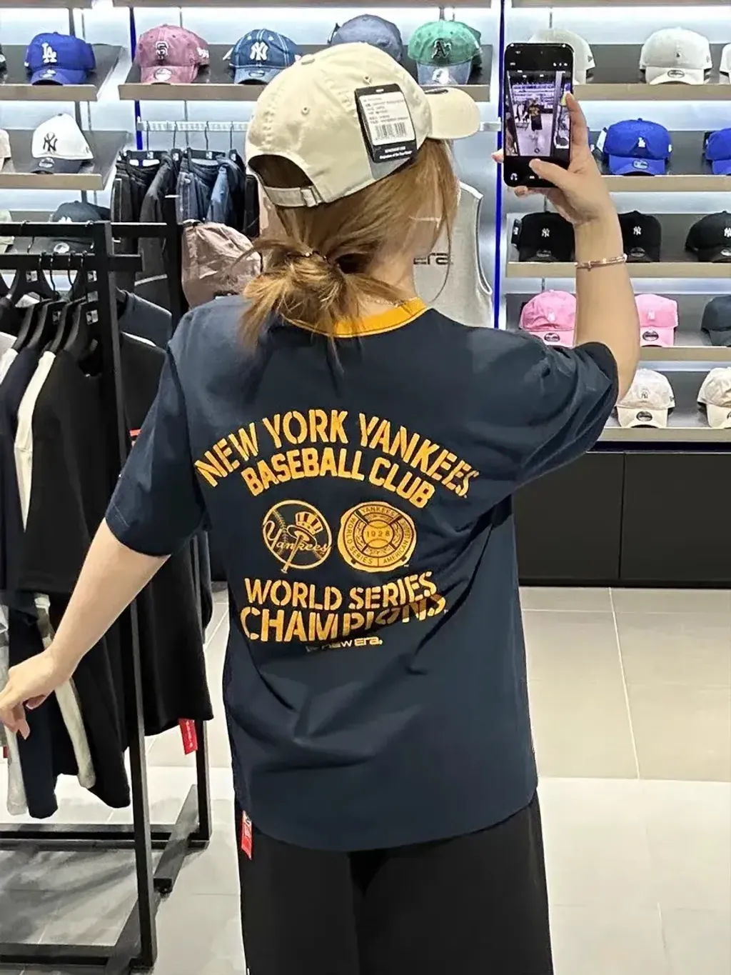 JuzBeauty_JuzBeautyMalaysia_JuzPretty_Authentic_Kbeauty_Malaysia_Skin_Care_Cosmetics_K-Beauty_Health_Care_korean_streetwear_US_Luxury_NEW ERA 15147 MLB New York Yankees World Series T-shirt Tee 上衣10