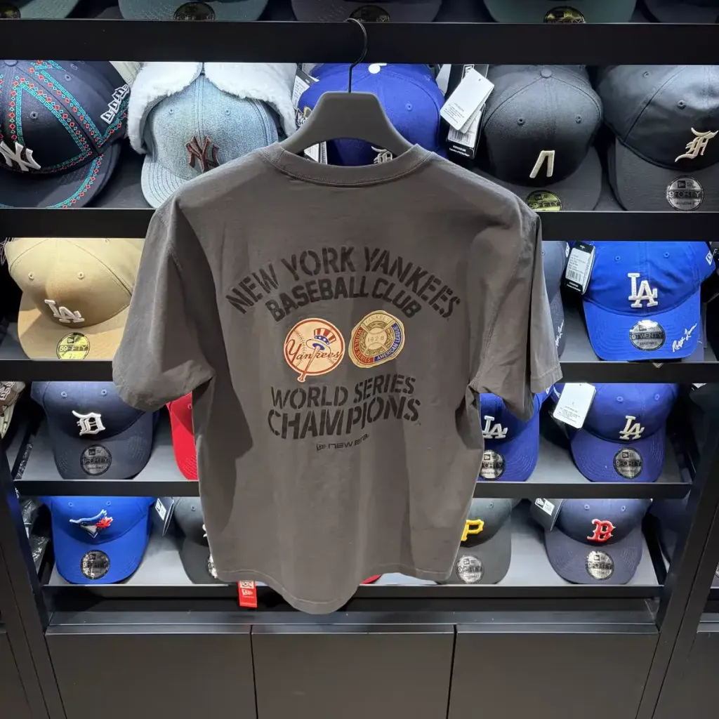 JuzBeauty_JuzBeautyMalaysia_JuzPretty_Authentic_Kbeauty_Malaysia_Skin_Care_Cosmetics_K-Beauty_Health_Care_korean_streetwear_US_Luxury_NEW ERA 15147 MLB New York Yankees World Series T-shirt Tee 上衣19