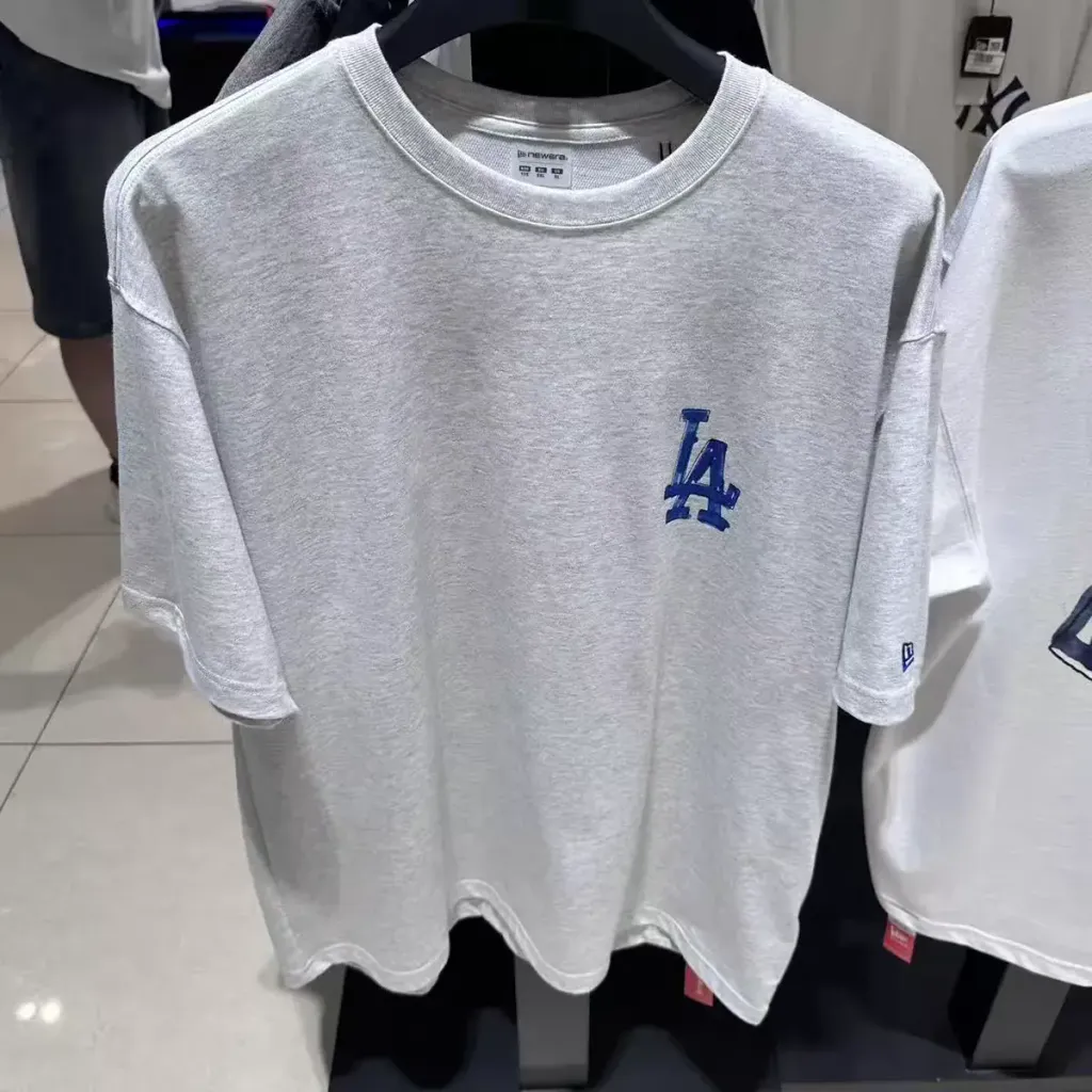 JuzBeauty_JuzBeautyMalaysia_JuzPretty_Authentic_Kbeauty_Malaysia_Skin_Care_Cosmetics_K-Beauty_Health_Care_korean_streetwear_US_Luxury_NEW ERA 15147 MLB New York Yankees Drawing T-shirt Tee 上衣22