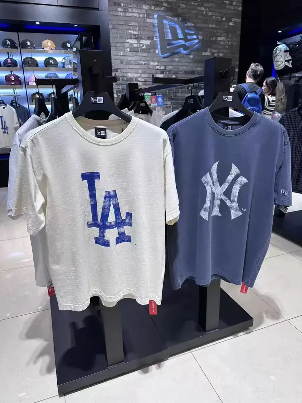 JuzBeauty_JuzBeautyMalaysia_JuzPretty_Authentic_Kbeauty_Malaysia_Skin_Care_Cosmetics_K-Beauty_Health_Care_korean_streetwear_US_Luxury_NEW ERA 1514755 MLB Big Logo Pigment T-shirt Tee 上衣16