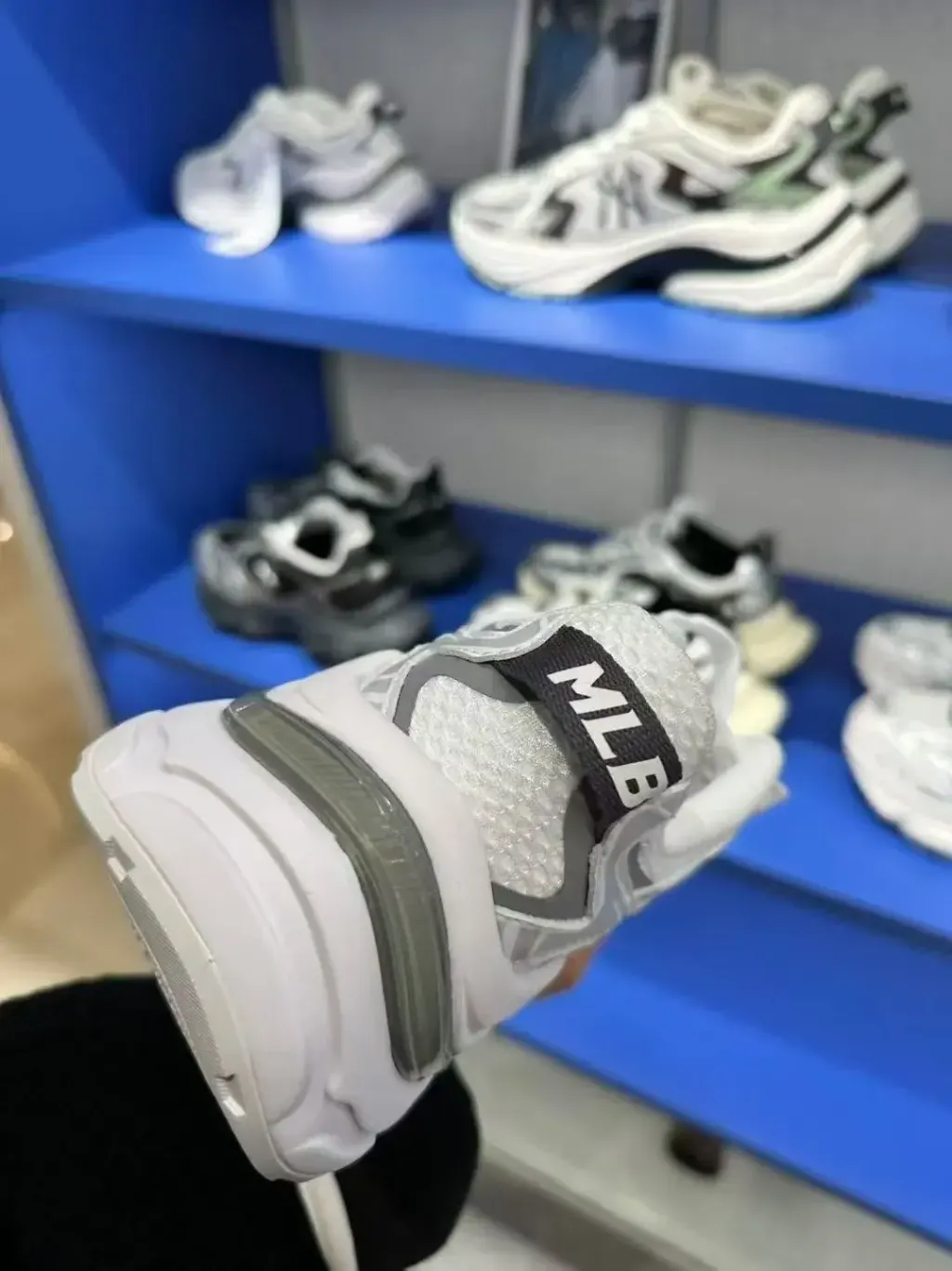 JuzBeauty_JuzBeautyMalaysia_JuzPretty_Authentic_Kbeauty_Malaysia_Skin_Care_Cosmetics_K-Beauty_Health_Care_korean_streetwear_US_Luxury_MLB Curve Runner New York Yankees Shoes 张凌赫同款老爹鞋36