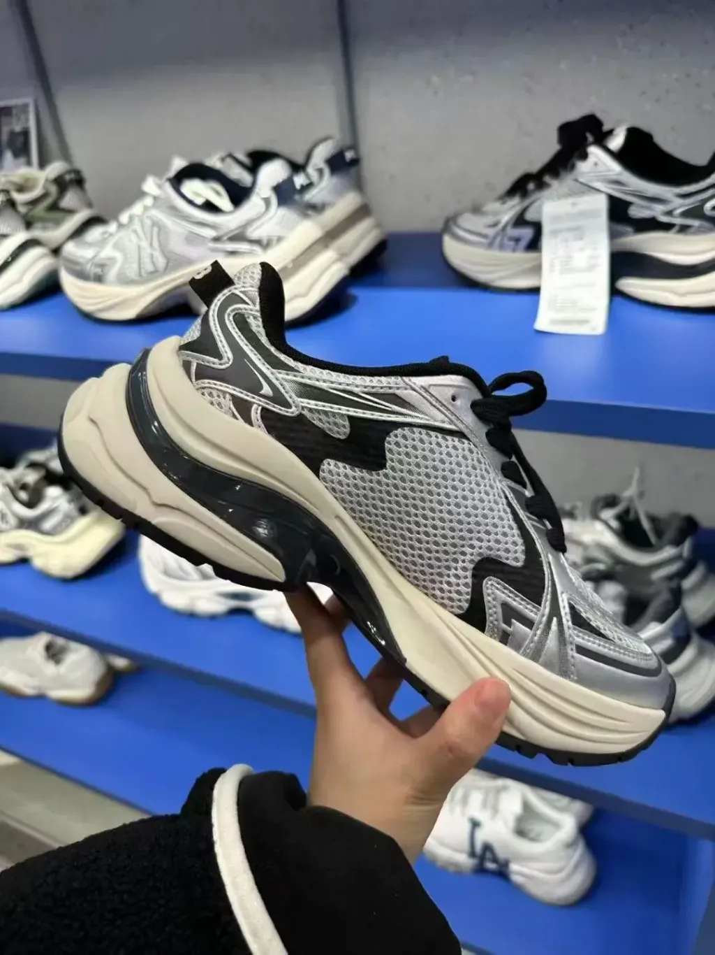 JuzBeauty_JuzBeautyMalaysia_JuzPretty_Authentic_Kbeauty_Malaysia_Skin_Care_Cosmetics_K-Beauty_Health_Care_korean_streetwear_US_Luxury_MLB Curve Runner New York Yankees Shoes 张凌赫同款老爹鞋33