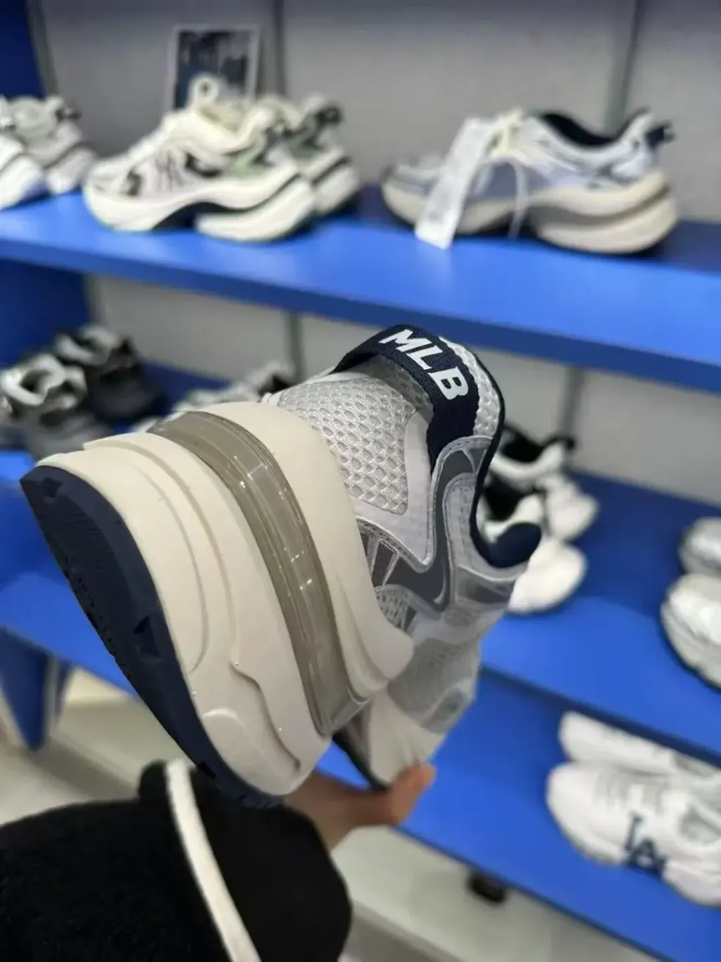 JuzBeauty_JuzBeautyMalaysia_JuzPretty_Authentic_Kbeauty_Malaysia_Skin_Care_Cosmetics_K-Beauty_Health_Care_korean_streetwear_US_Luxury_MLB Curve Runner New York Yankees Shoes 张凌赫同款老爹鞋28