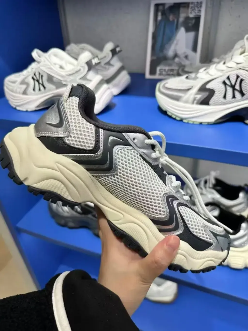 JuzBeauty_JuzBeautyMalaysia_JuzPretty_Authentic_Kbeauty_Malaysia_Skin_Care_Cosmetics_K-Beauty_Health_Care_korean_streetwear_US_Luxury_MLB 3ASHW075N Cargo Chunky New York Yankees Shoes 老爹鞋5