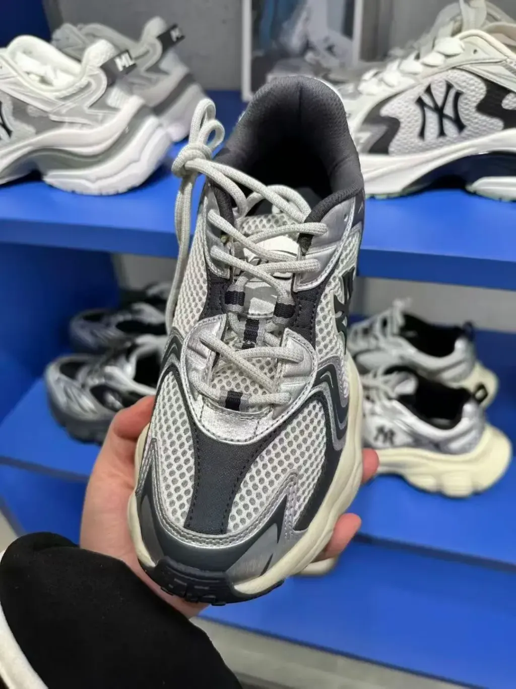 JuzBeauty_JuzBeautyMalaysia_JuzPretty_Authentic_Kbeauty_Malaysia_Skin_Care_Cosmetics_K-Beauty_Health_Care_korean_streetwear_US_Luxury_MLB 3ASHW075N Cargo Chunky New York Yankees Shoes 老爹鞋7