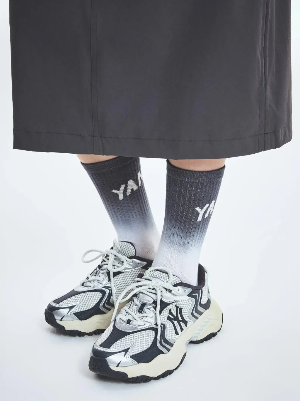 JuzBeauty_JuzBeautyMalaysia_JuzPretty_Authentic_Kbeauty_Malaysia_Skin_Care_Cosmetics_K-Beauty_Health_Care_korean_streetwear_US_Luxury_MLB 3ASHW075N Cargo Chunky New York Yankees Shoes 老爹鞋2