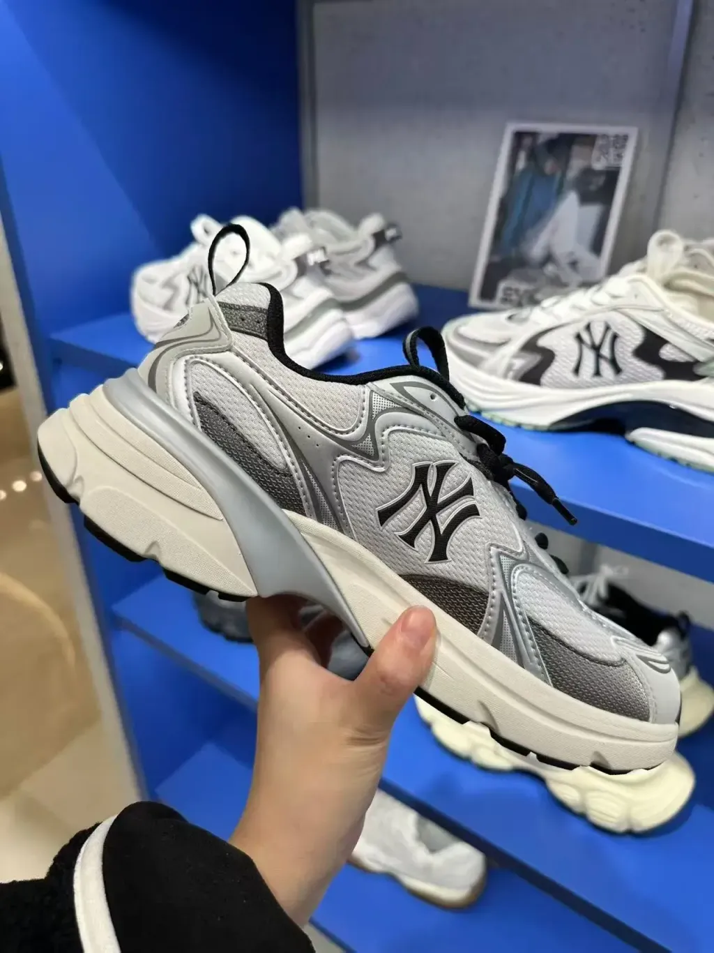 JuzBeauty_JuzBeautyMalaysia_JuzPretty_Authentic_Kbeauty_Malaysia_Skin_Care_Cosmetics_K-Beauty_Health_Care_korean_streetwear_US_Luxury_MLB 3ARNC055N Curve Runner Speed NB New York Yankees Shoes 老爹鞋1