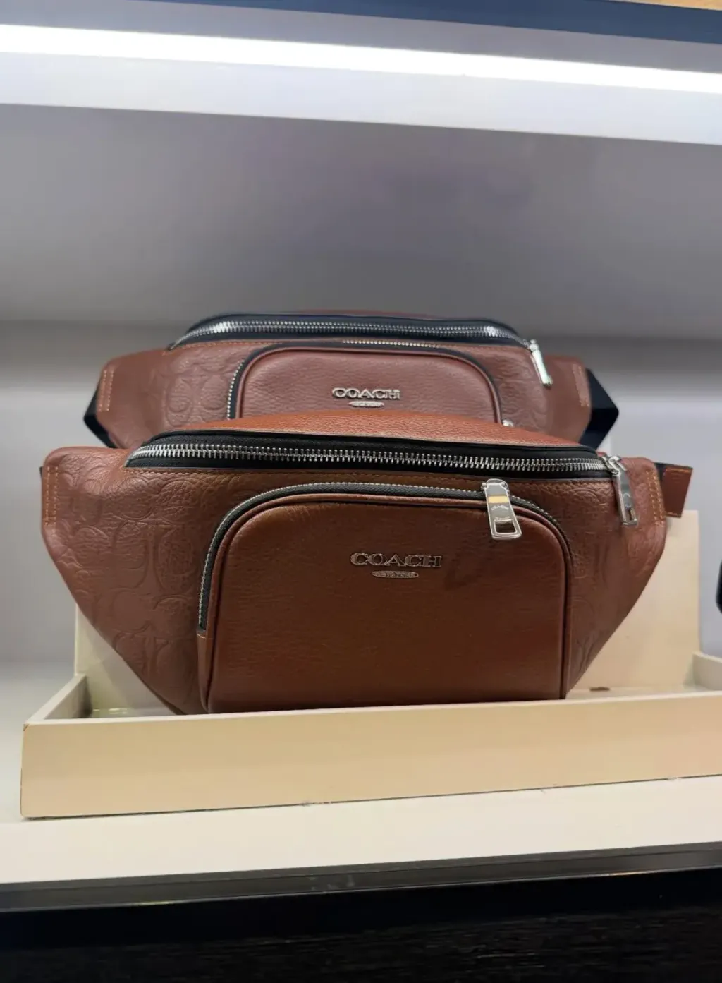 JuzBeauty_JuzBeautyMalaysia_JuzPretty_Authentic_Kbeauty_Malaysia_Skin_Care_Cosmetics_Jbeauty_Health_Care_korean_streetwear_US_Luxury_COACH CDC44 Racer Small Belt Bag In Signature Leather 男款胸包11