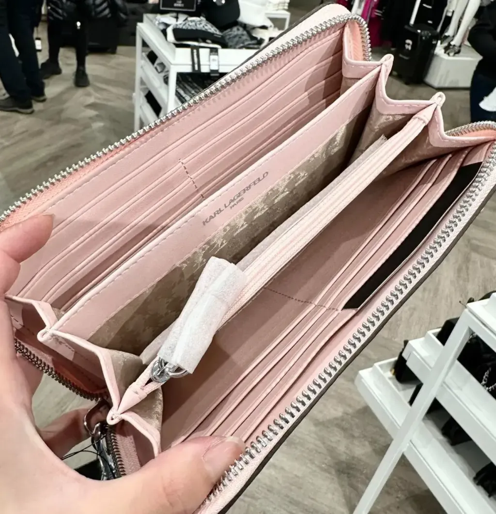 JuzBeauty_JuzBeautyMalaysia_JuzPretty_Authentic_Kbeauty_Malaysia_Skin_Care_Cosmetics_Jbeauty_Health_Care_korean_streetwear_US_Luxury_KARL LAGERFELD L5JQX8EI Meribel Duo Zip Wallet 长钱包7