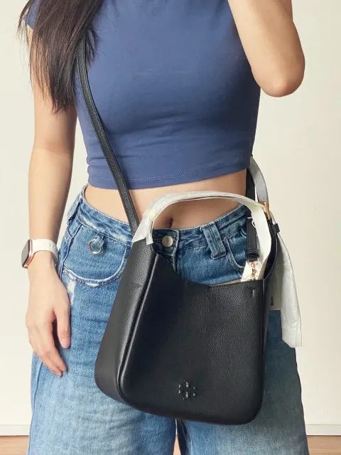 JuzBeauty_JuzBeautyMalaysia_JuzPretty_Authentic_Kbeauty_Malaysia_Skin_Care_Cosmetics_Jbeauty_Health_Care_korean_streetwear_US_Luxury_TORY BURCH 170244 Thea Small Slouchy Shoulder Bag  单肩包4