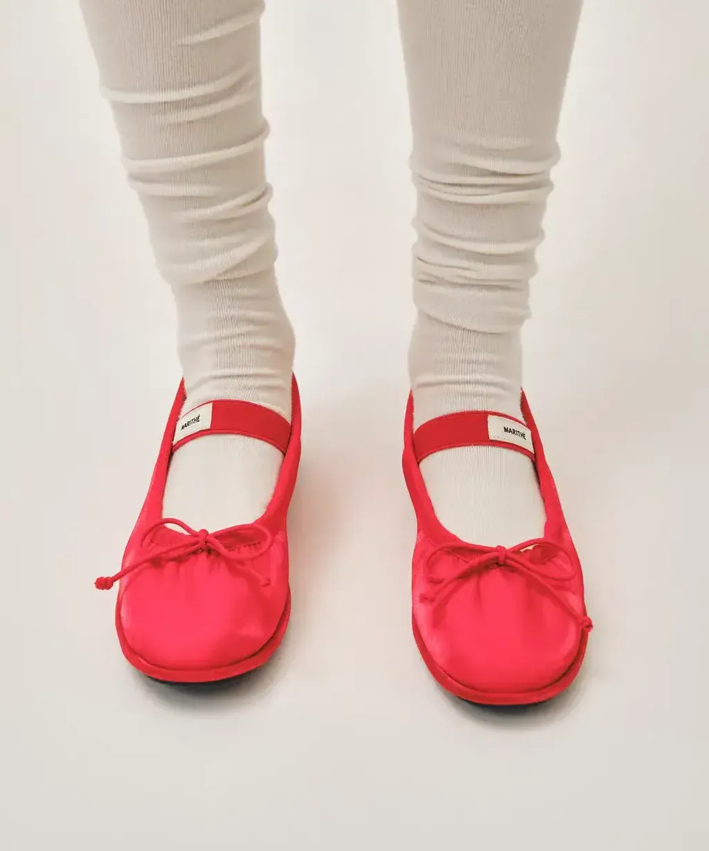 JuzBeauty_JuzBeautyMalaysia_JuzPretty_Authentic_Kbeauty_Malaysia_Skin_Care_Cosmetics_K-Beauty_Health_Care_korean_streetwear_US_Luxury_MARITHE W Banding Ribbon Flat Shoes 芭蕾鞋14