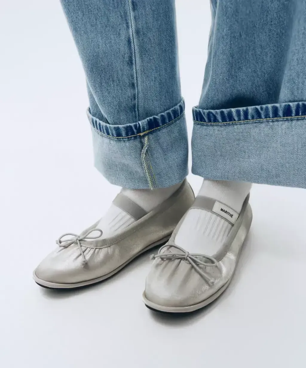 JuzBeauty_JuzBeautyMalaysia_JuzPretty_Authentic_Kbeauty_Malaysia_Skin_Care_Cosmetics_K-Beauty_Health_Care_korean_streetwear_US_Luxury_MARITHE W Banding Ribbon Flat Shoes 芭蕾鞋18