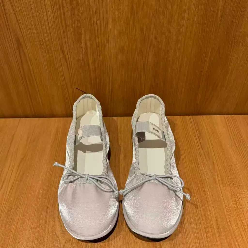JuzBeauty_JuzBeautyMalaysia_JuzPretty_Authentic_Kbeauty_Malaysia_Skin_Care_Cosmetics_K-Beauty_Health_Care_korean_streetwear_US_Luxury_MARITHE W Banding Ribbon Flat Shoes 芭蕾鞋1