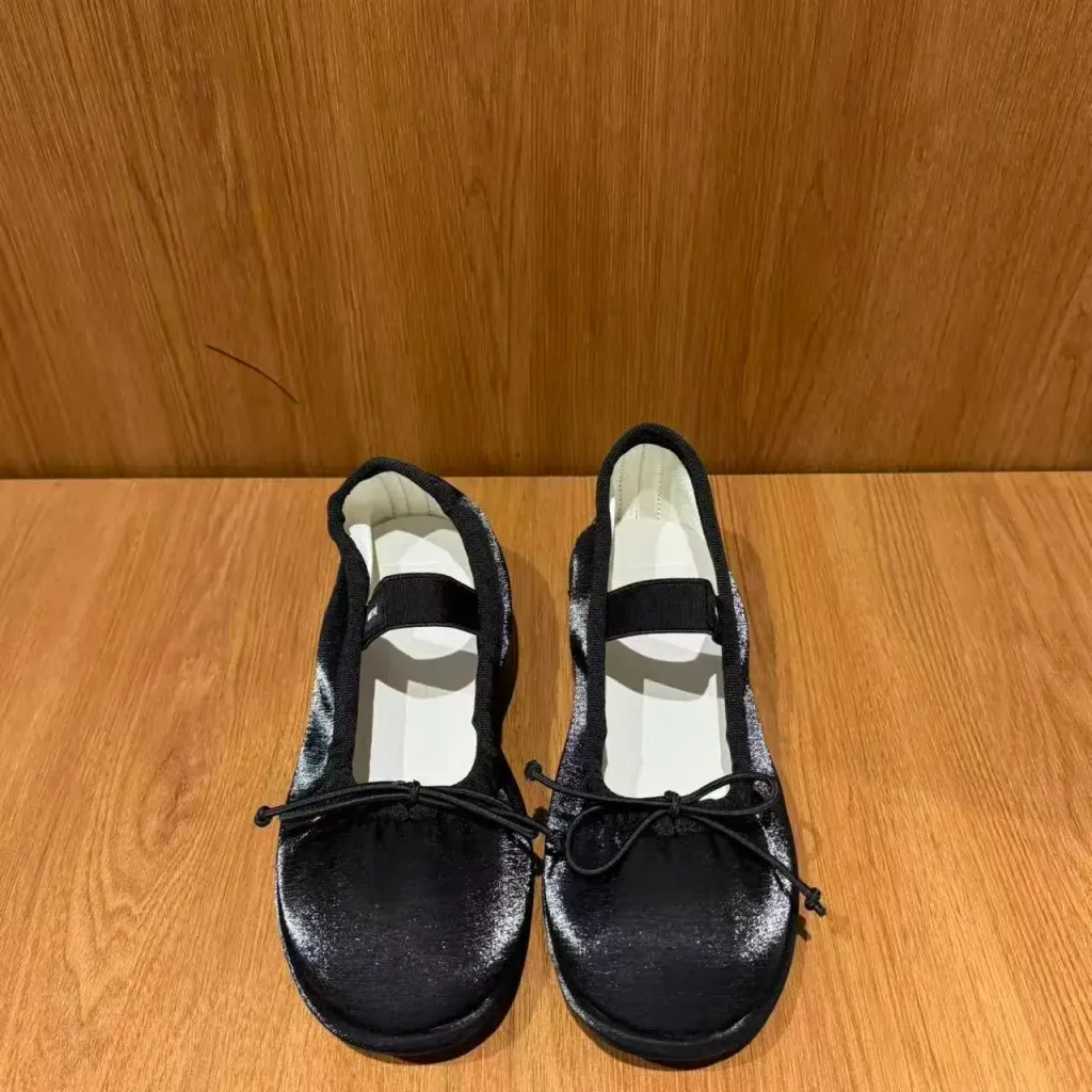JuzBeauty_JuzBeautyMalaysia_JuzPretty_Authentic_Kbeauty_Malaysia_Skin_Care_Cosmetics_K-Beauty_Health_Care_korean_streetwear_US_Luxury_MARITHE W Banding Ribbon Flat Shoes 芭蕾鞋4