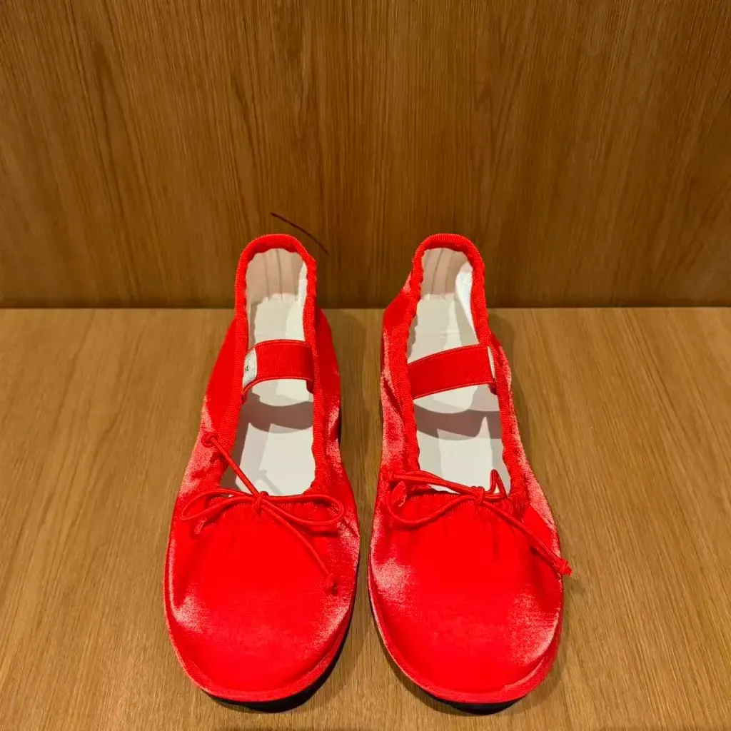 JuzBeauty_JuzBeautyMalaysia_JuzPretty_Authentic_Kbeauty_Malaysia_Skin_Care_Cosmetics_K-Beauty_Health_Care_korean_streetwear_US_Luxury_MARITHE W Banding Ribbon Flat Shoes 芭蕾鞋3
